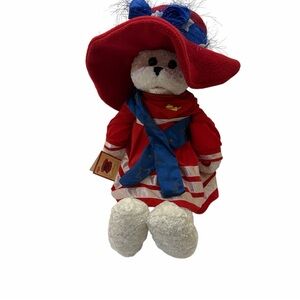 Chantilly Lane 22" Animated Red Hat Musical Bear Betsy Sing God Bless America